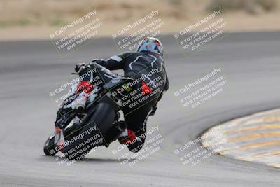 media/Dec-17-2022-SoCal Trackdays (Sat) [[224abd9271]]/Turn 10 Backside (120pm)/